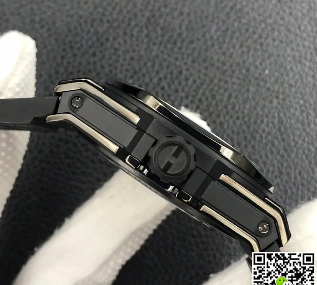 Hublot Big Bang 415.CX.1112.VR.MXM18 WWF Factory 1:1 Best Edition Replica Watch black strap